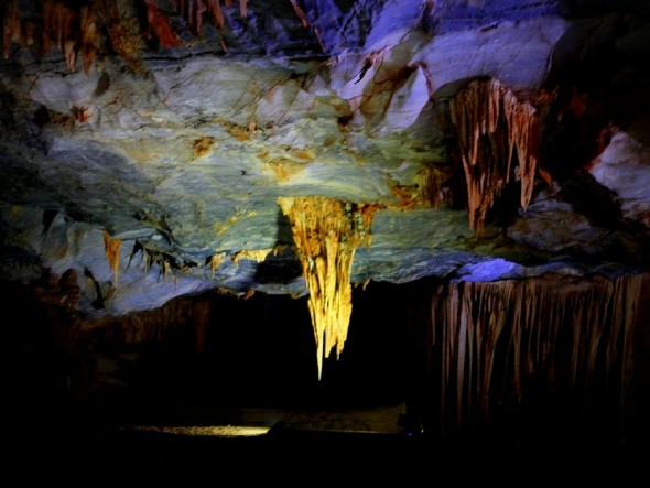 Danang - Hue - Paradise Cave /Daily departure