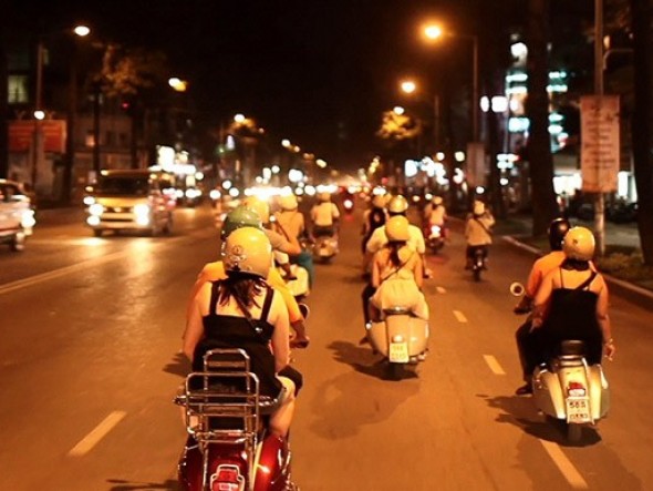 Saigon After the Dark / Daily departure